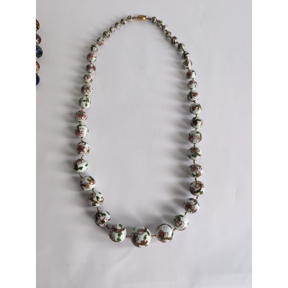 Unbranded Jewelry - VTG Chinese White Pink Cloisonne Paint Style Knotted Glass Bead 27" Necklace